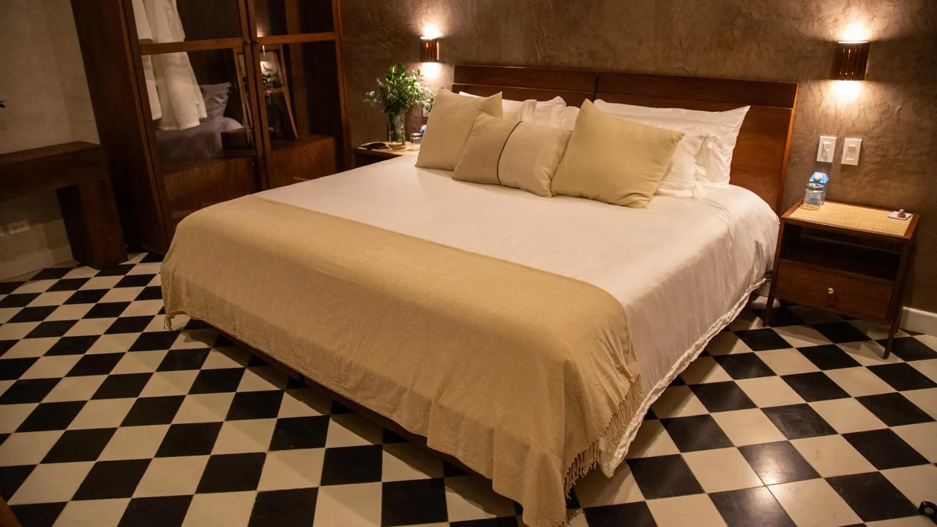 Villa Colonial Luxury House In Cartagena